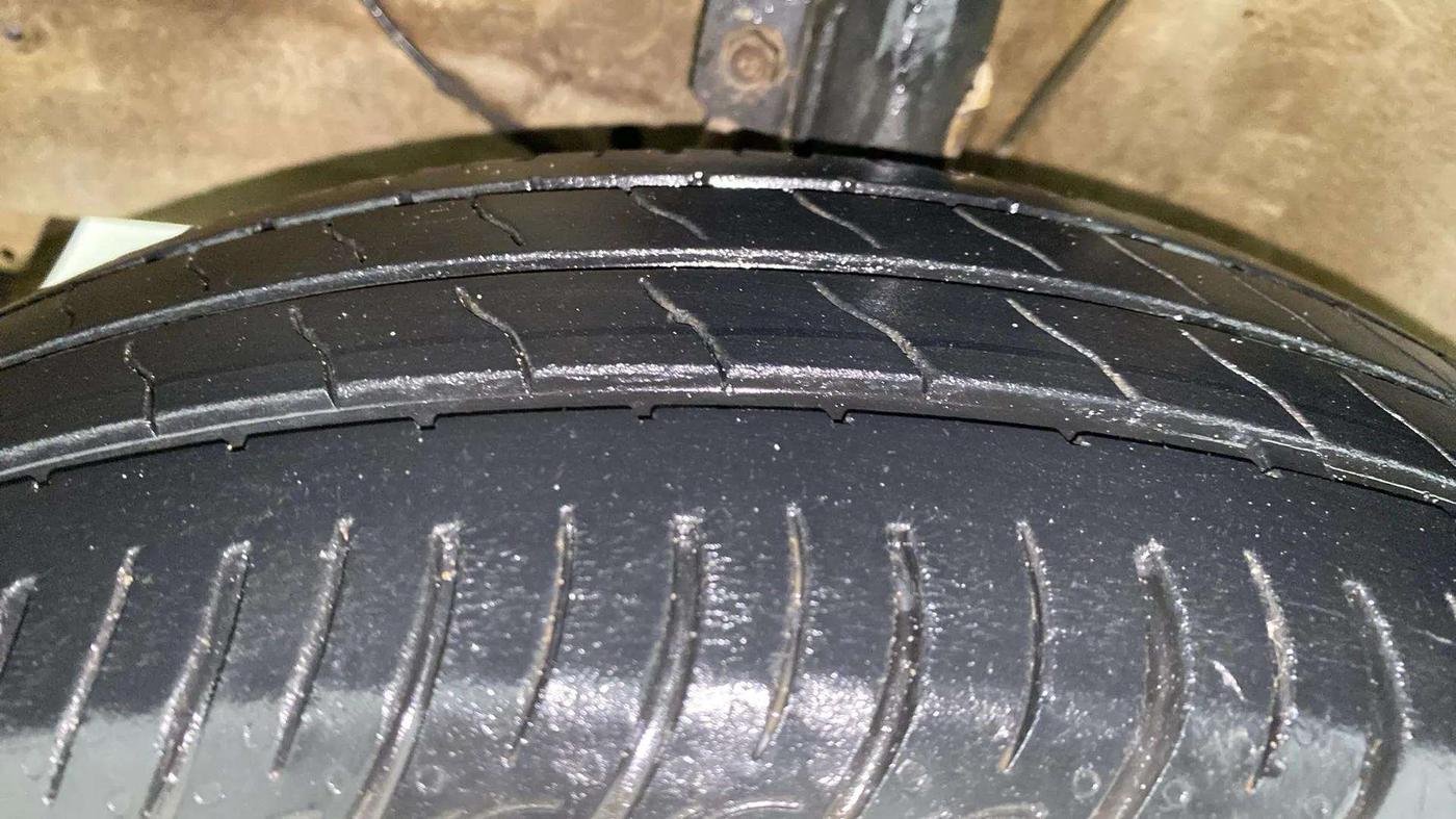 2020 Maruti XL6 ZETA MT, Petrol, Manual, 51,617 km, Left Front Tyre Tread