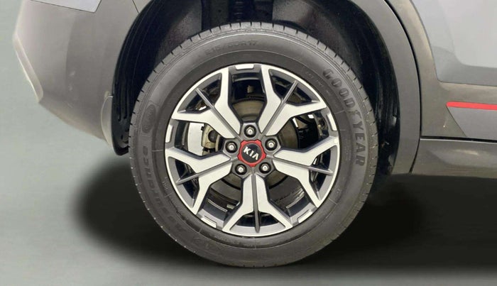 2019 KIA SELTOS GTX PLUS AT 1.5 DIESEL, Diesel, Automatic, 61,747 km, Right Rear Wheel