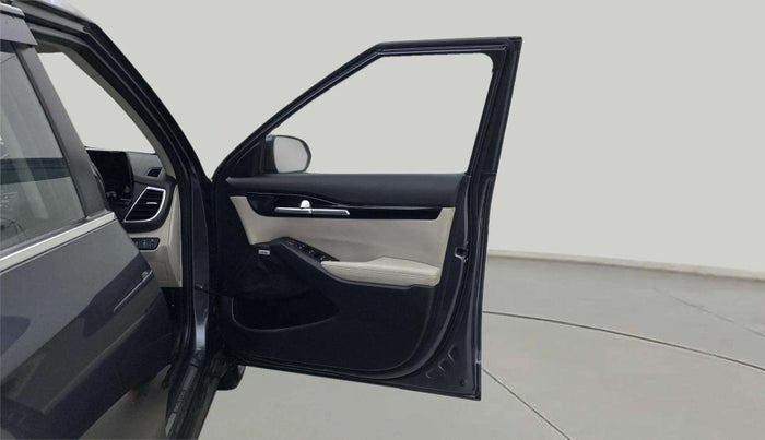 2019 KIA SELTOS GTX PLUS AT 1.5 DIESEL, Diesel, Automatic, 61,747 km, RHS Front Door