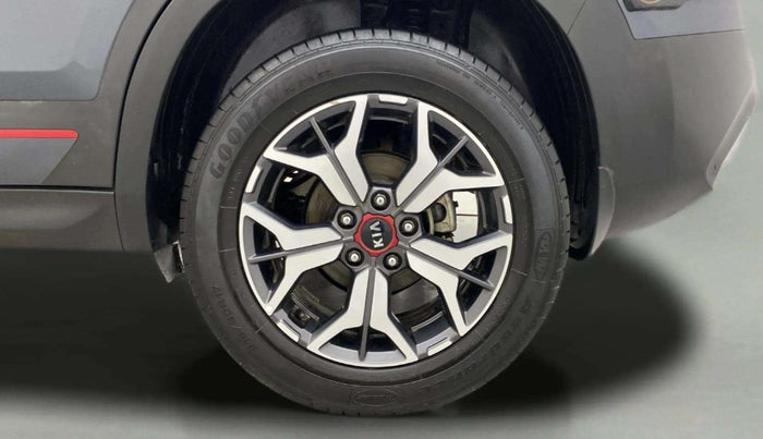 2019 KIA SELTOS GTX PLUS AT 1.5 DIESEL, Diesel, Automatic, 61,747 km, Left Rear Wheel