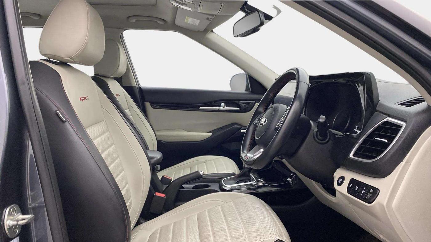 2019 KIA SELTOS GTX PLUS AT 1.5 DIESEL, Diesel, Automatic, 61,747 km, Right Side Front Door Cabin