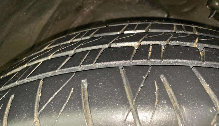 2019 KIA SELTOS GTX PLUS AT 1.5 DIESEL, Diesel, Automatic, 61,747 km, Right Front Tyre Tread