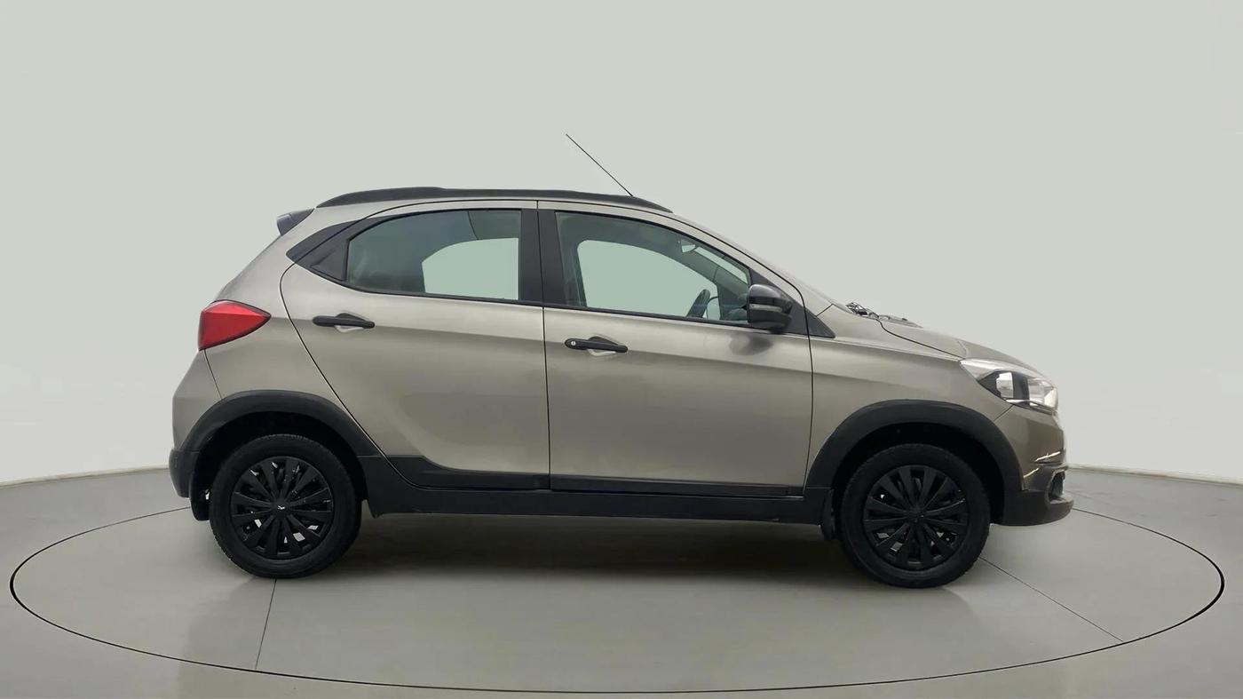 2018 Tata TIAGO NRG PETROL, Petrol, Manual, 50,251 km, Right Side View