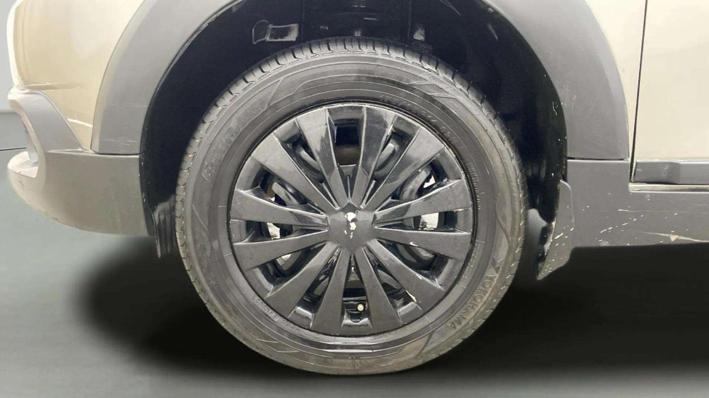 2018 Tata TIAGO NRG PETROL, Petrol, Manual, 50,251 km, Left Front Wheel