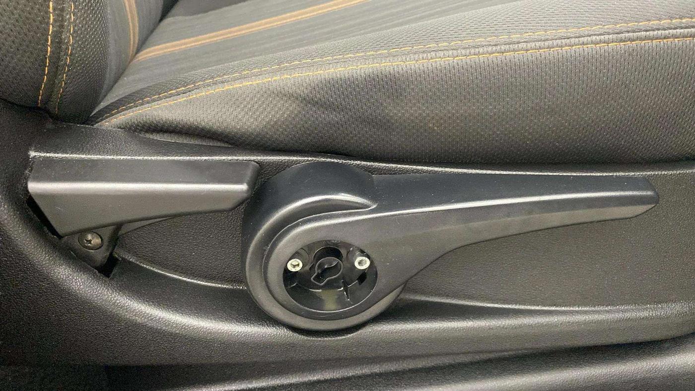 2018 Tata TIAGO NRG PETROL, Petrol, Manual, 50,251 km, Driver Side Adjustment Panel
