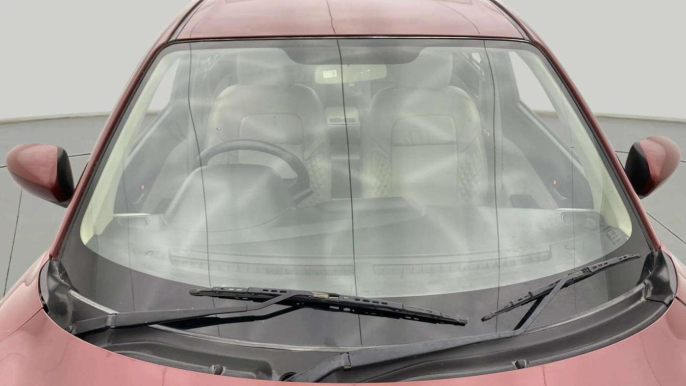 2019 Maruti Dzire VXI AMT, Petrol, Automatic, 77,826 km, Front Windshield
