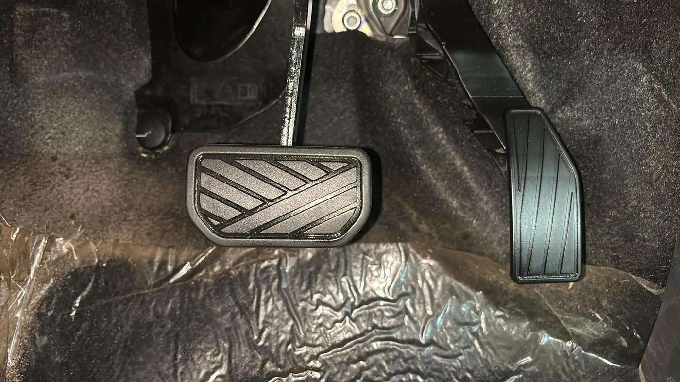 2023 Maruti Alto K10 VXI PLUS AMT, Petrol, Automatic, 2,883 km, Pedals