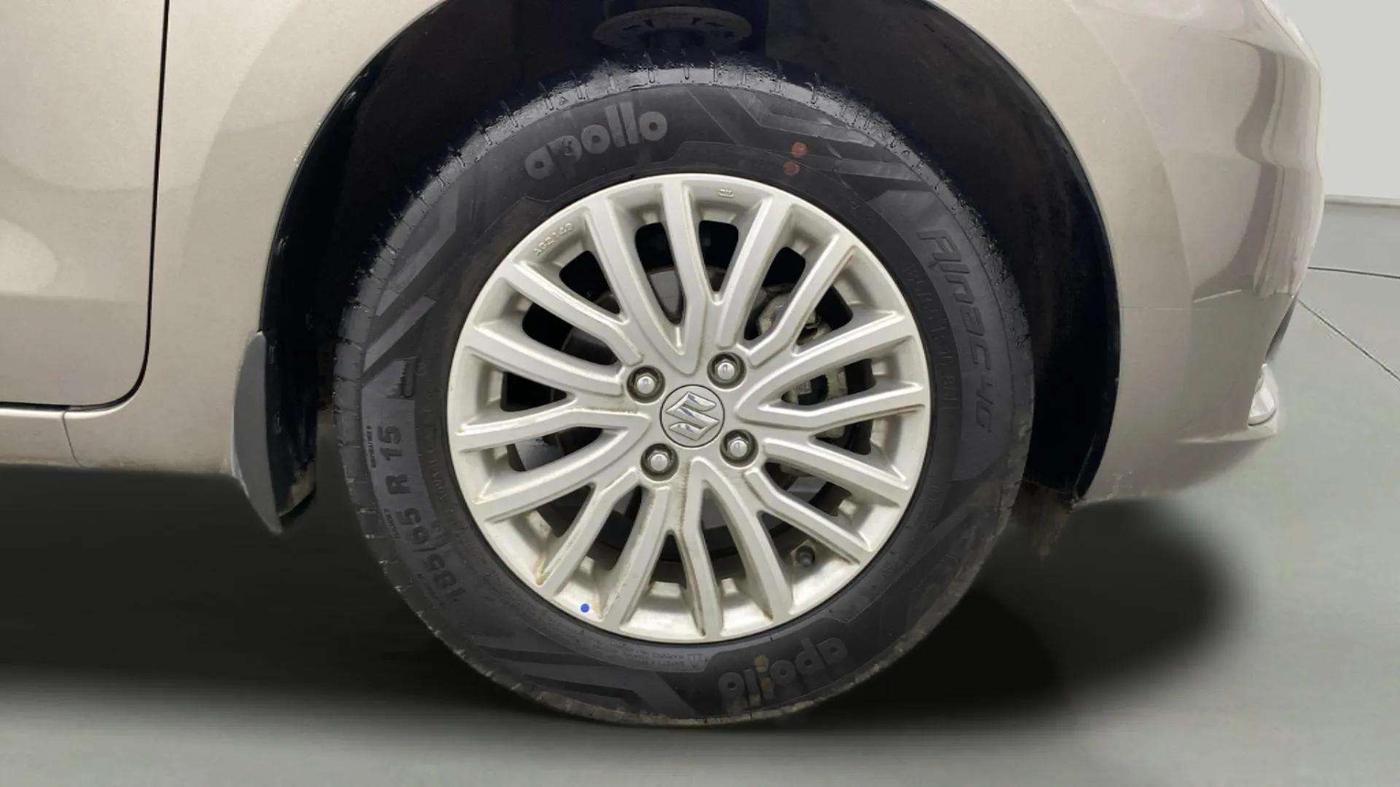 2021 Maruti Dzire ZXI, Petrol, Manual, 53,723 km, Right Front Wheel