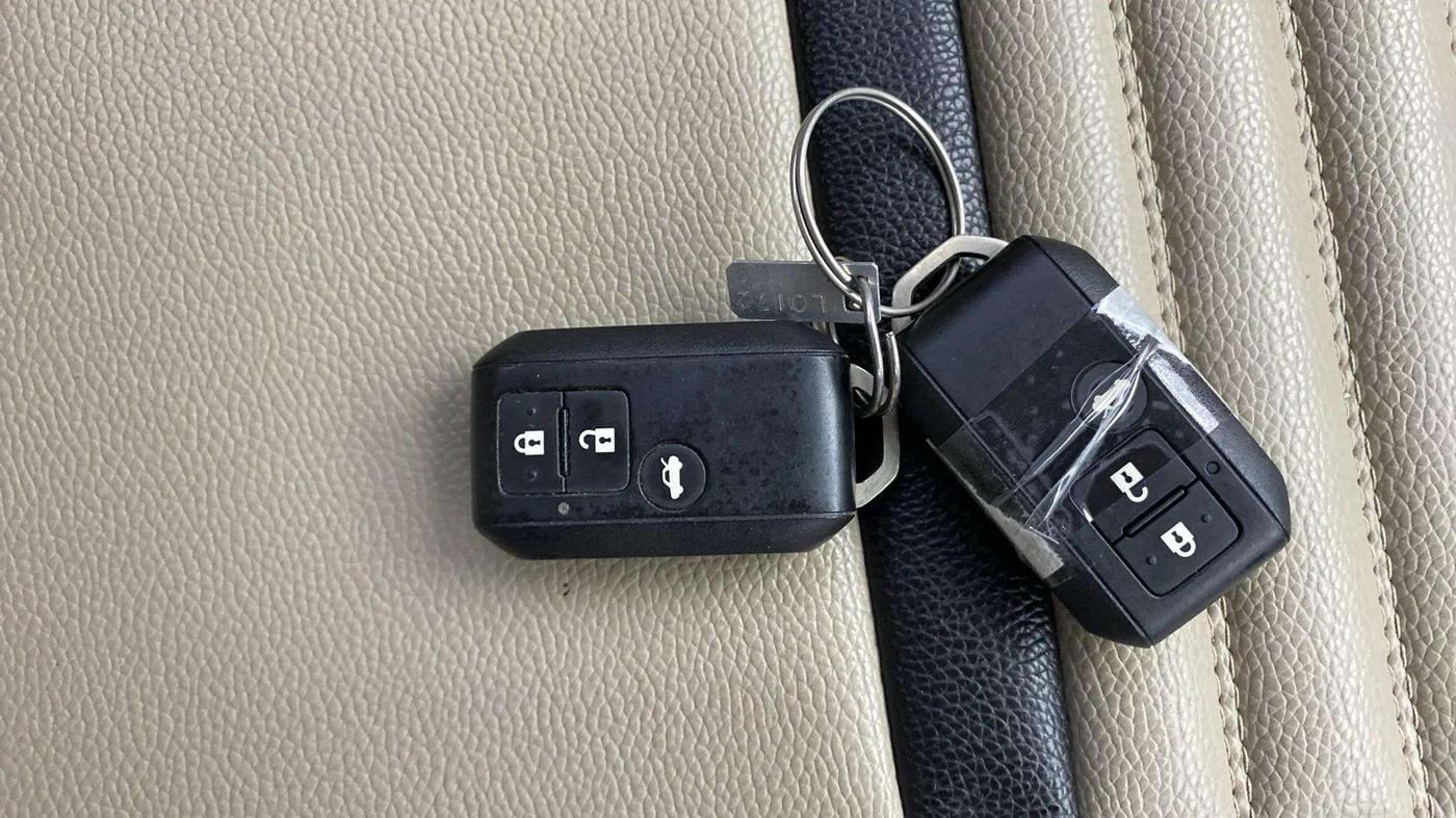 2021 Maruti Dzire ZXI, Petrol, Manual, 53,723 km, Key Close Up