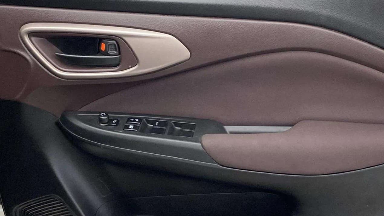 2024 Maruti FRONX DELTA 1.2 AGS, Petrol, Automatic, 14,442 km, Driver Side Door Panels Control