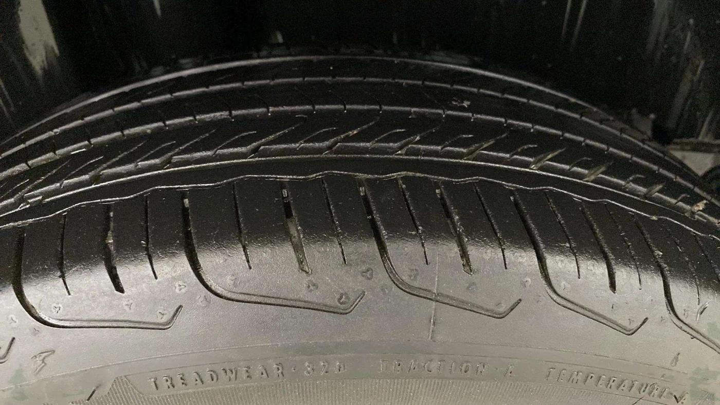 2024 Maruti FRONX DELTA 1.2 AGS, Petrol, Automatic, 14,442 km, Right Rear Tyre Tread