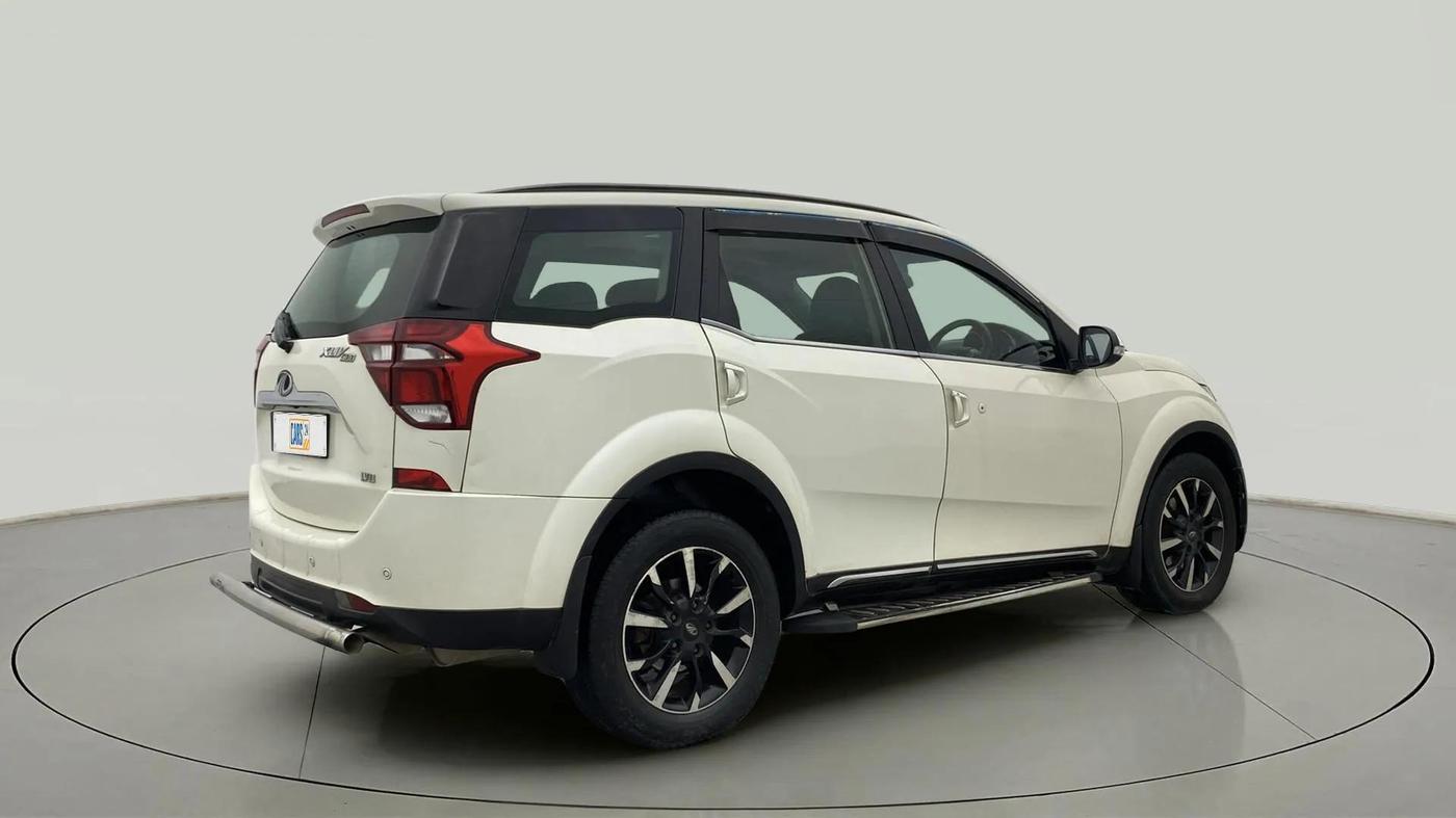 2019 Mahindra XUV500 W11, Diesel, Manual, 96,144 km, Right Back Diagonal
