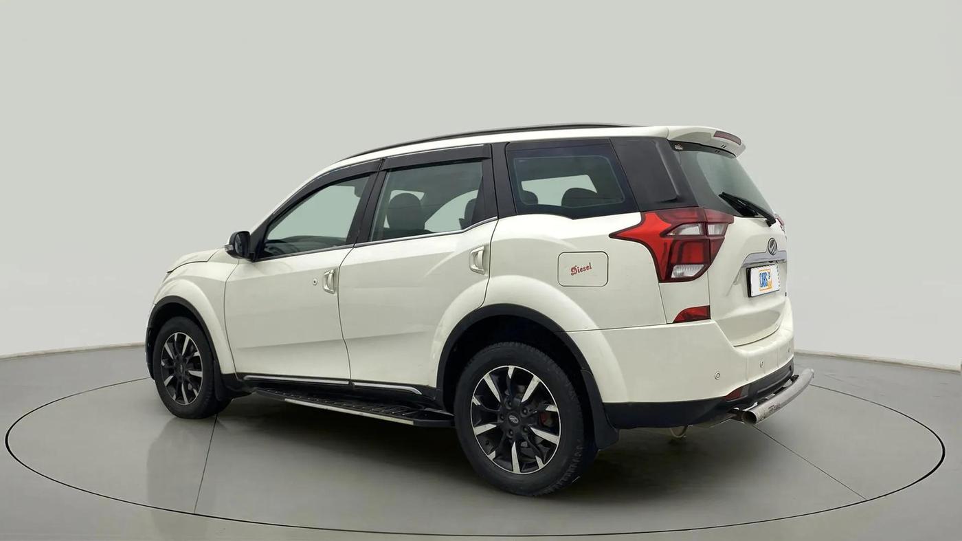 2019 Mahindra XUV500 W11, Diesel, Manual, 96,144 km, Left Back Diagonal