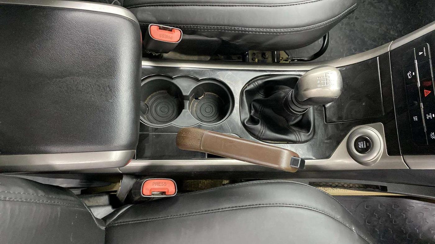 2019 Mahindra XUV500 W11, Diesel, Manual, 96,144 km, Gear Lever