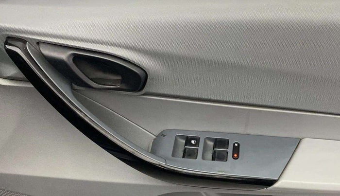 2022 Tata TIGOR XMA PETROL, Petrol, Automatic, 30,286 km, Driver Side Door Panels Control