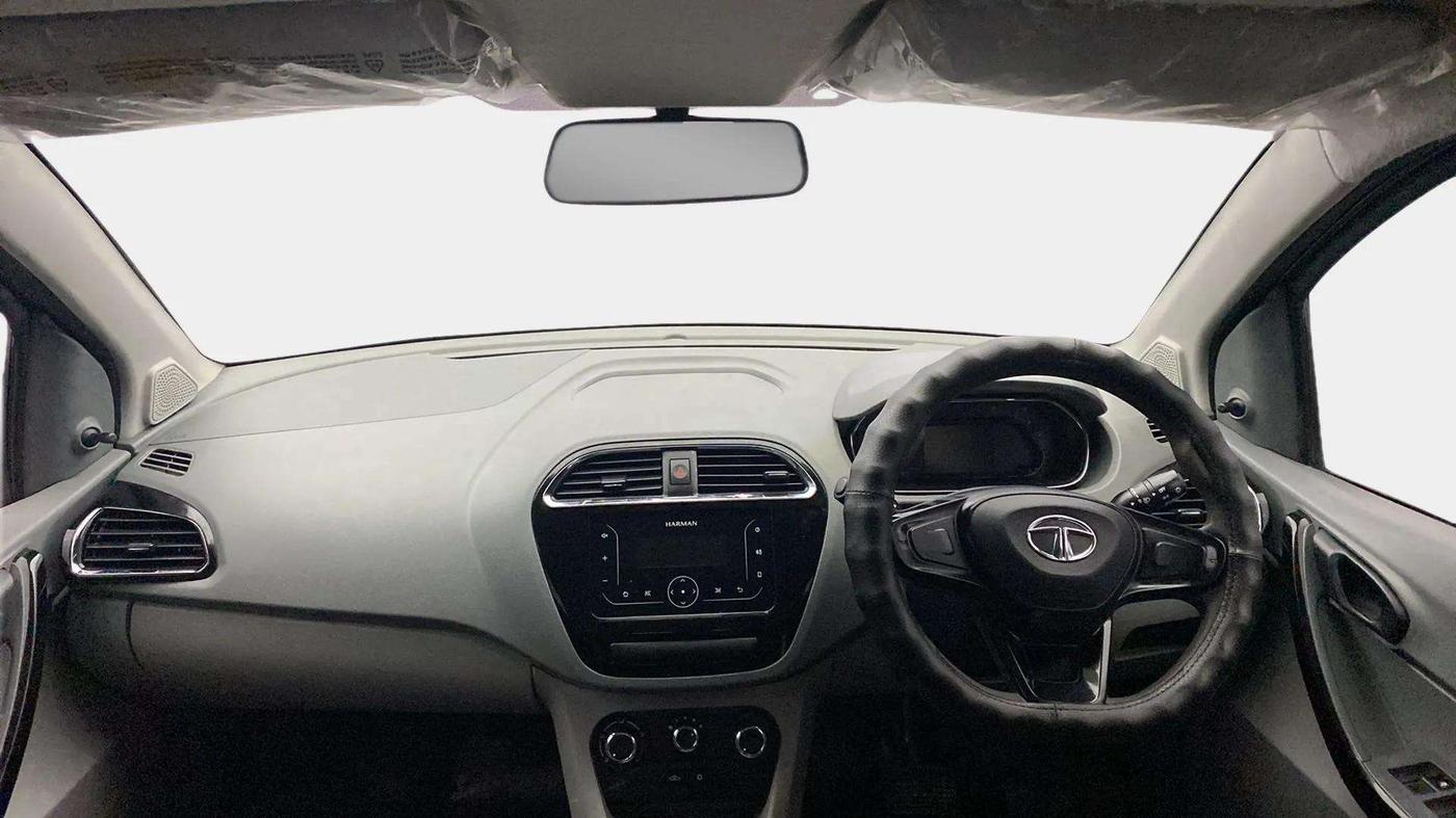 2022 Tata TIGOR XMA PETROL, Petrol, Automatic, 30,336 km, Dashboard