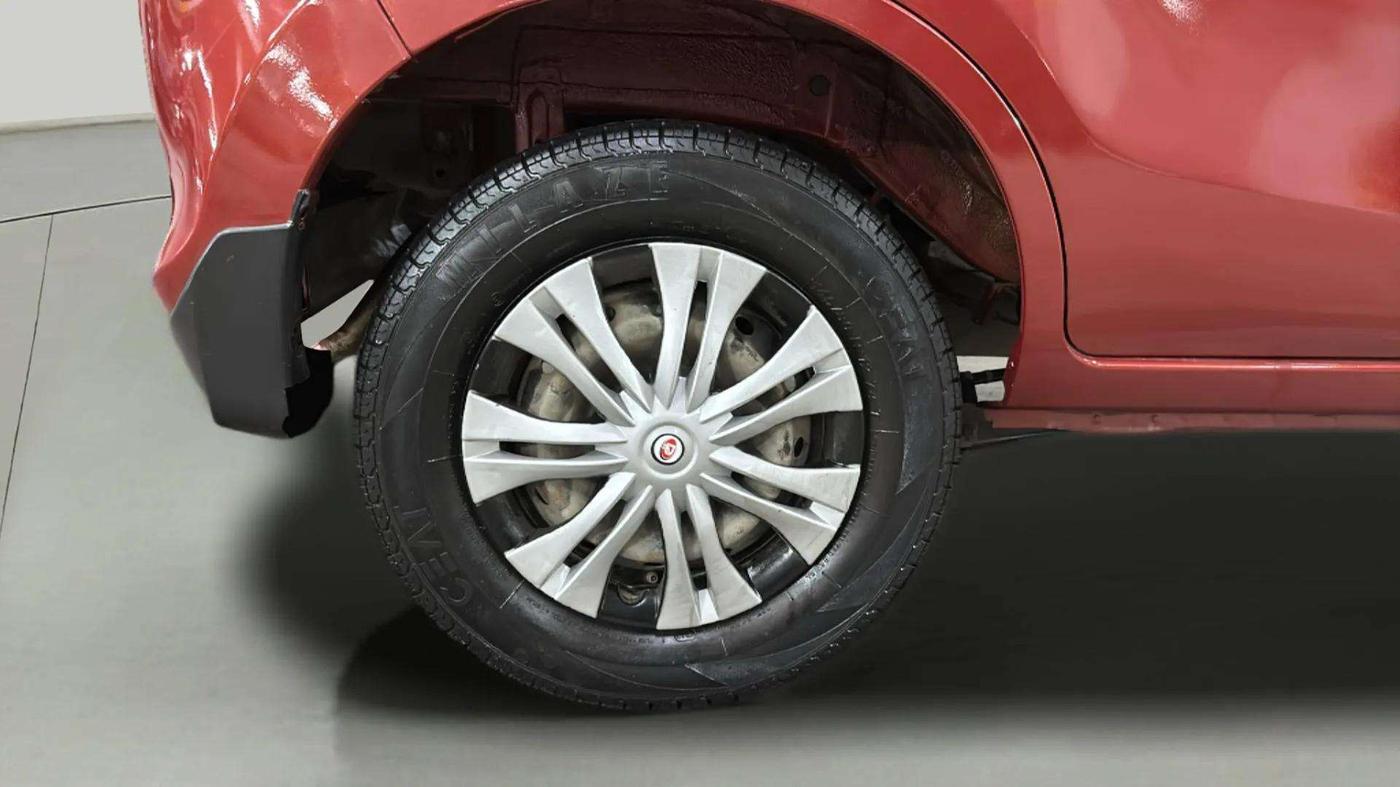 2017 Maruti Alto 800 VXI, Petrol, Manual, 29,914 km, Right Rear Wheel