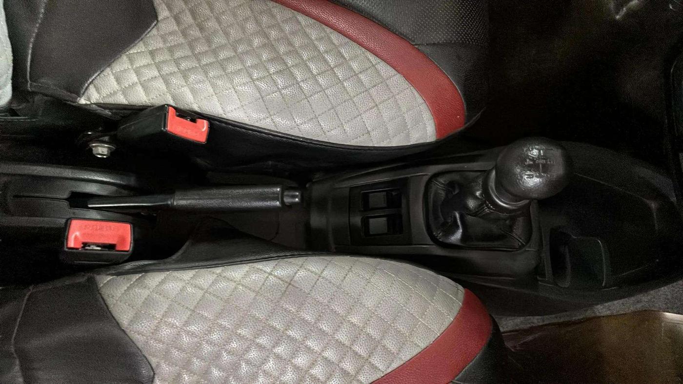 2017 Maruti Alto 800 VXI, Petrol, Manual, 29,914 km, Gear Lever