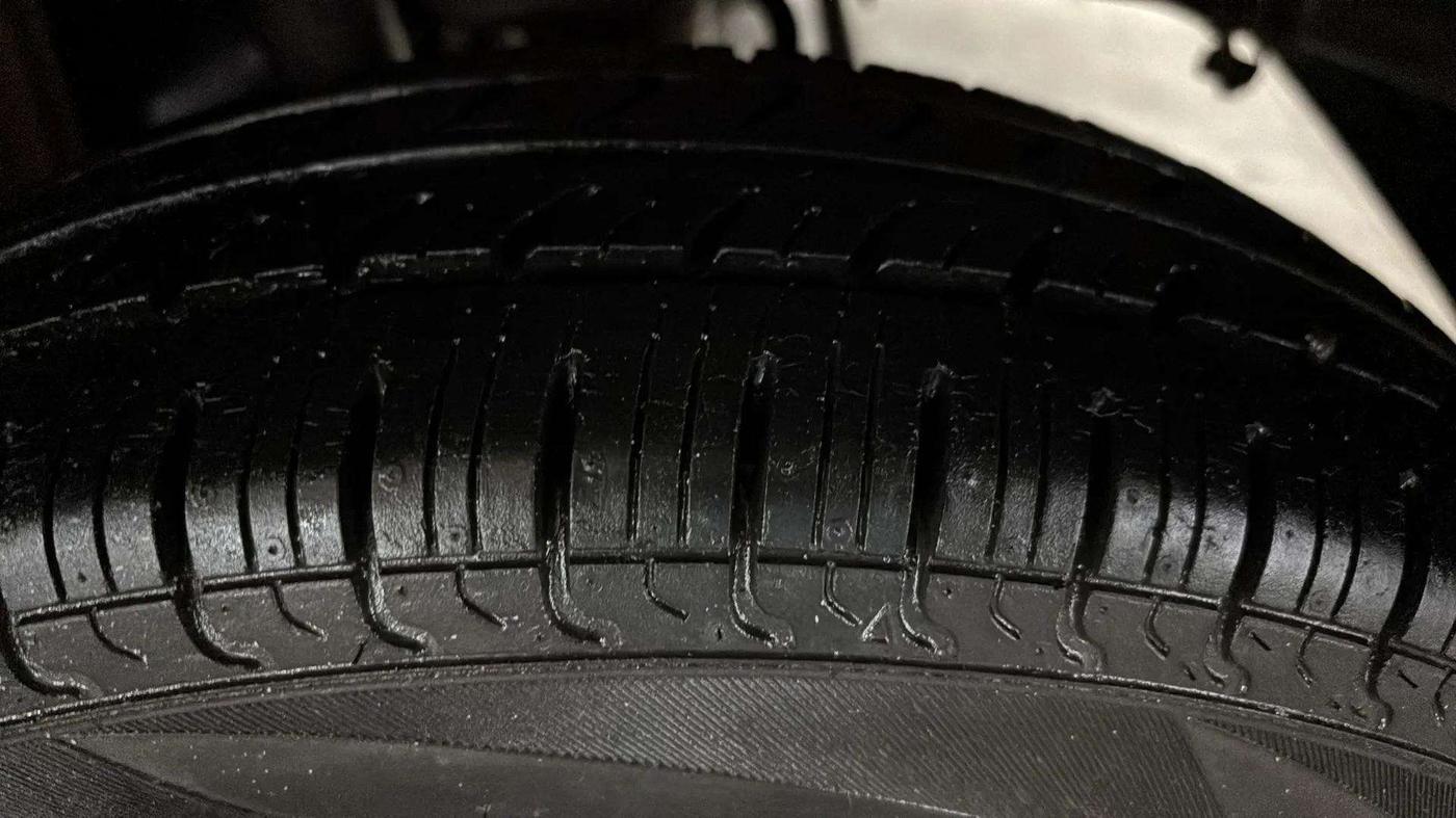 2017 Maruti Alto 800 VXI, Petrol, Manual, 29,914 km, Left Rear Tyre Tread