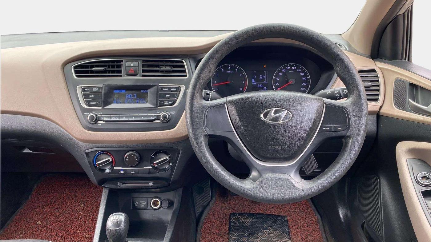 2018 Hyundai Elite i20 MAGNA EXECUTIVE 1.2, Petrol, Manual, 17,440 km, Steering Wheel Close Up