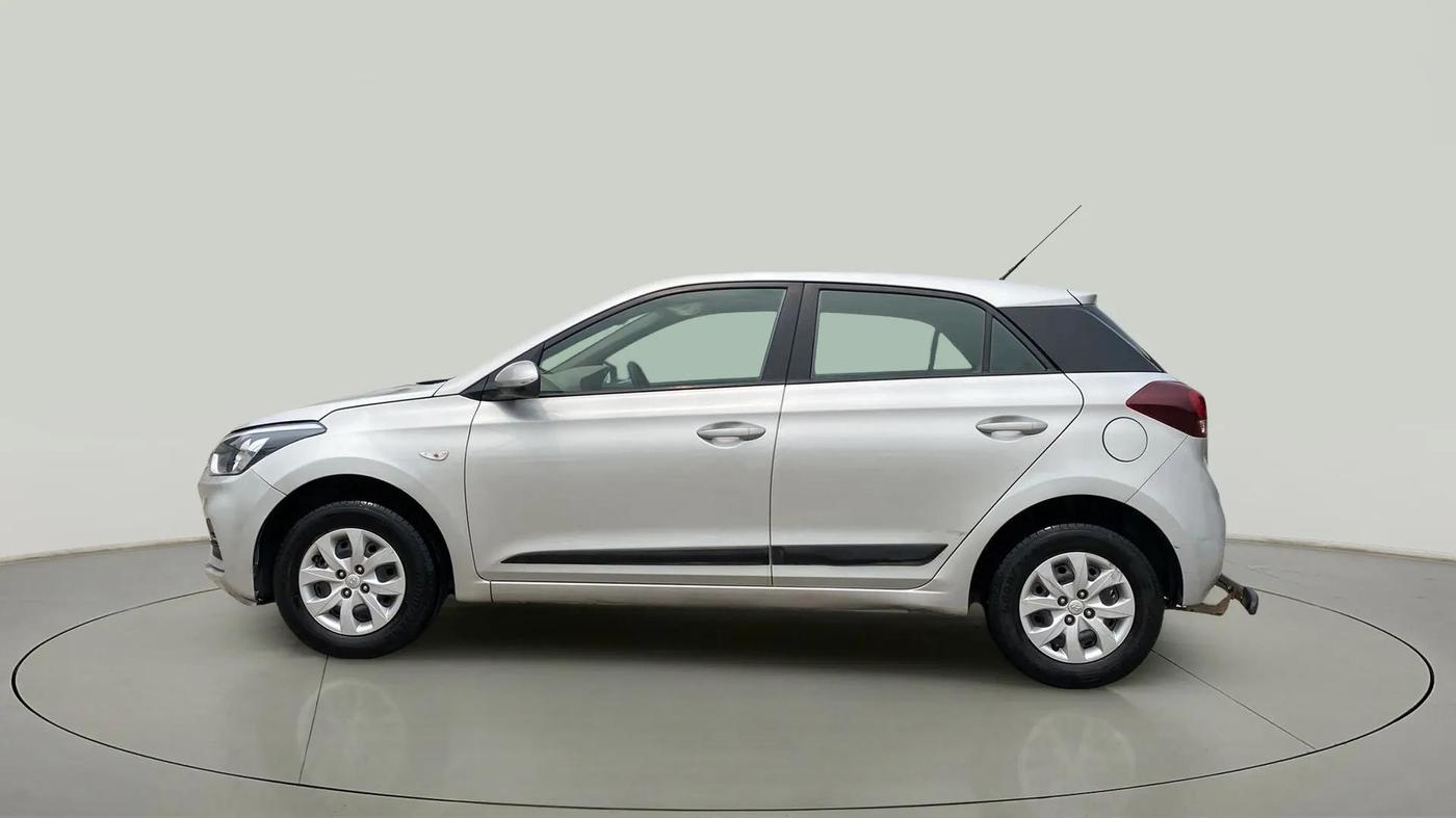 2018 Hyundai Elite i20 MAGNA EXECUTIVE 1.2, Petrol, Manual, 17,440 km, Left Side