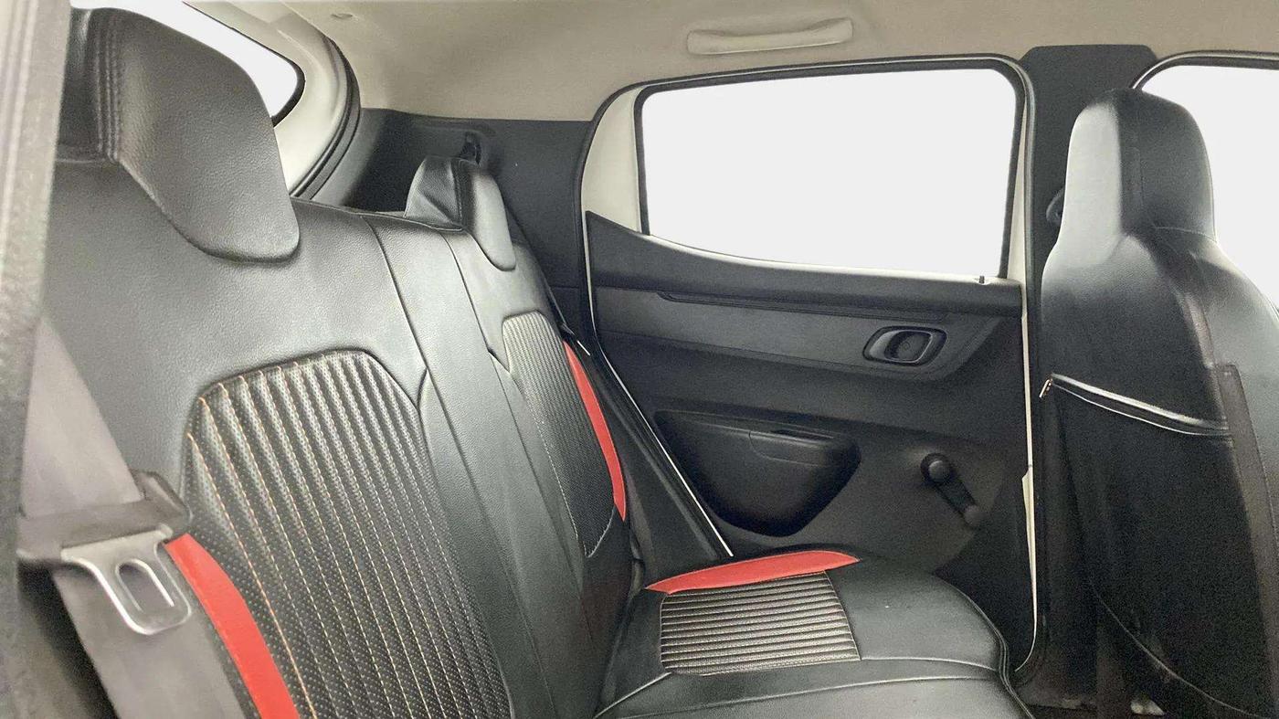 2019 Renault Kwid RXL, Petrol, Manual, 63,781 km, Right Side Rear Door Cabin