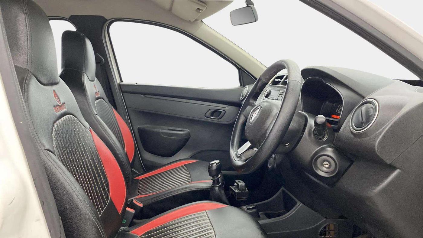 2019 Renault Kwid RXL, Petrol, Manual, 63,781 km, Right Side Front Door Cabin