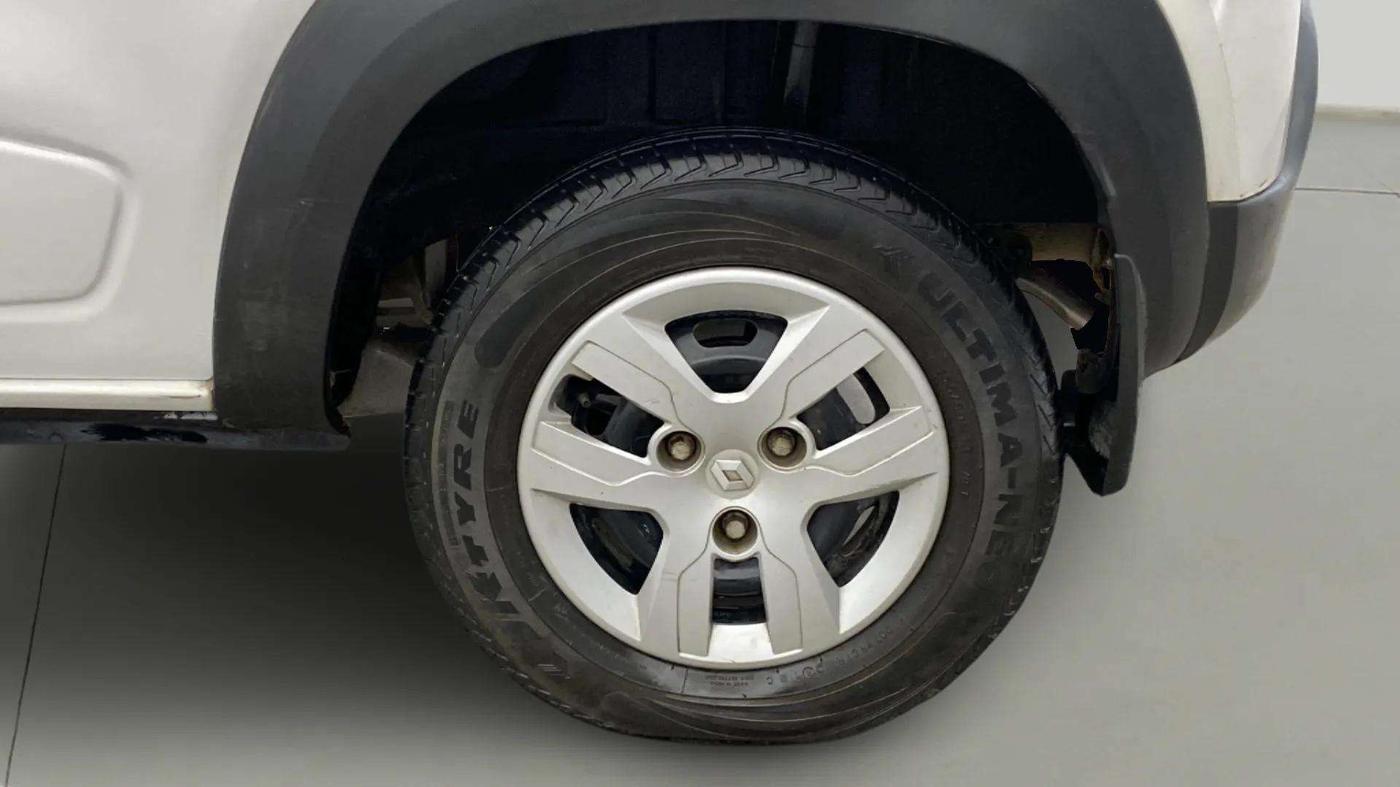 2019 Renault Kwid RXL, Petrol, Manual, 63,781 km, Left Rear Wheel