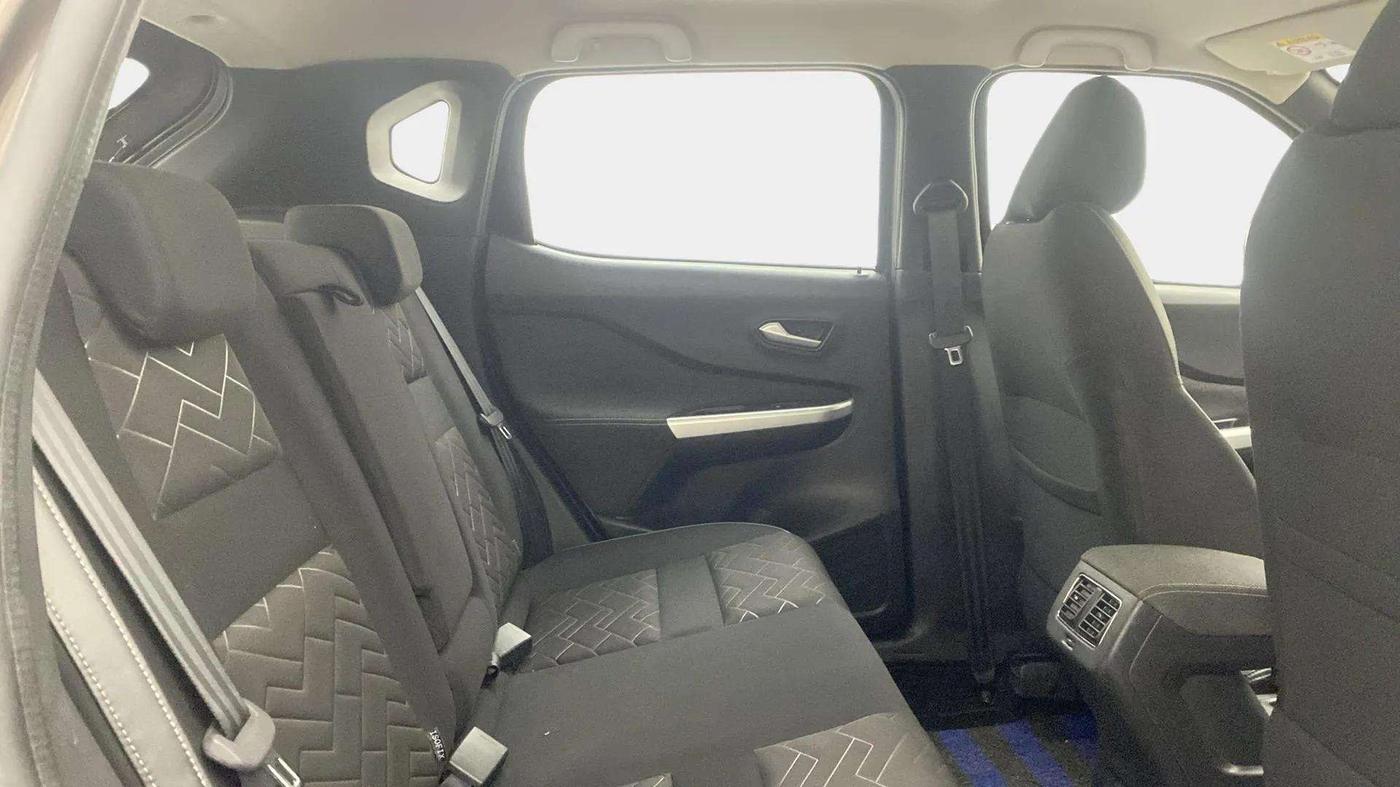2020 Nissan MAGNITE XV PREMIUM TURBO (O), Petrol, Manual, 15,794 km, Right Side Rear Door Cabin