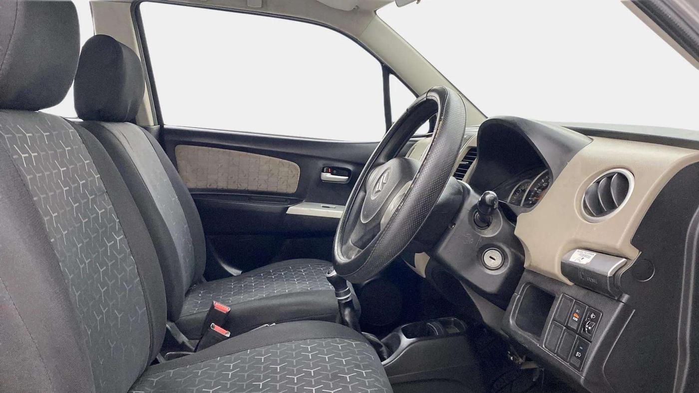 2014 Maruti Wagon R 1.0 VXI, Petrol, Manual, 55,558 km, Right Side Front Door Cabin
