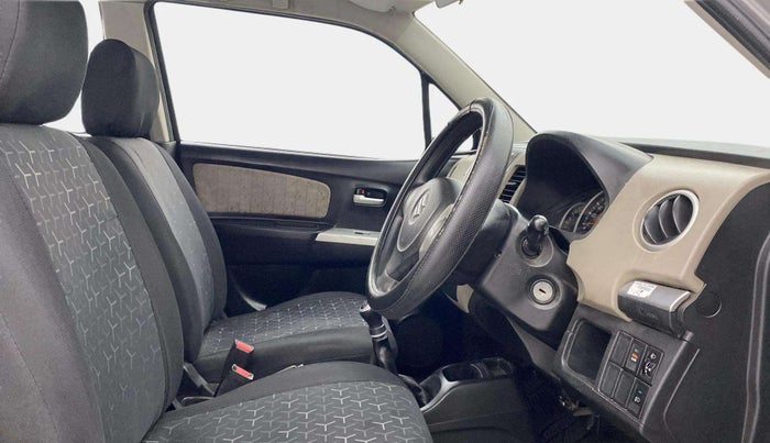 2014 Maruti Wagon R 1.0 VXI, Petrol, Manual, 55,558 km, Right Side Front Door Cabin