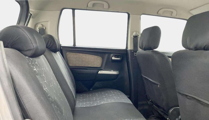 2014 Maruti Wagon R 1.0 VXI, Petrol, Manual, 55,558 km, Right Side Rear Door Cabin