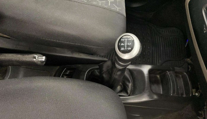 2014 Maruti Wagon R 1.0 VXI, Petrol, Manual, 55,558 km, Gear Lever