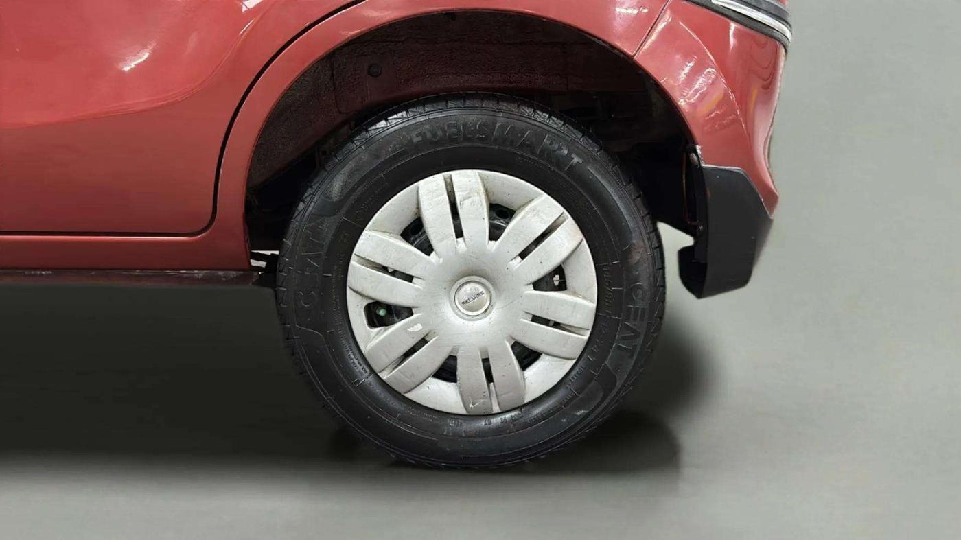 2022 Maruti Alto LXI OPT CNG, CNG, Manual, 23,006 km, Left Rear Wheel