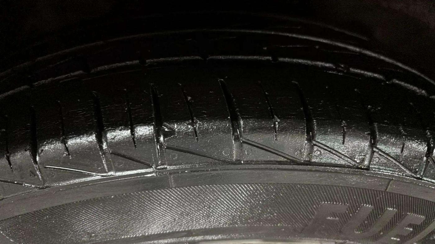 2022 Maruti Alto LXI OPT CNG, CNG, Manual, 23,006 km, Right Front Tyre Tread