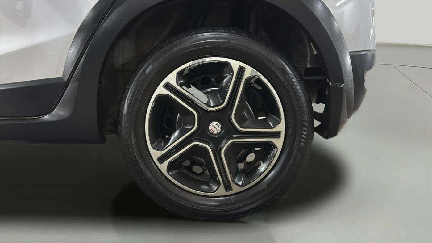 2017 Honda WR-V 1.5L I-DTEC S MT, Diesel, Manual, 38,728 km, Left Rear Wheel