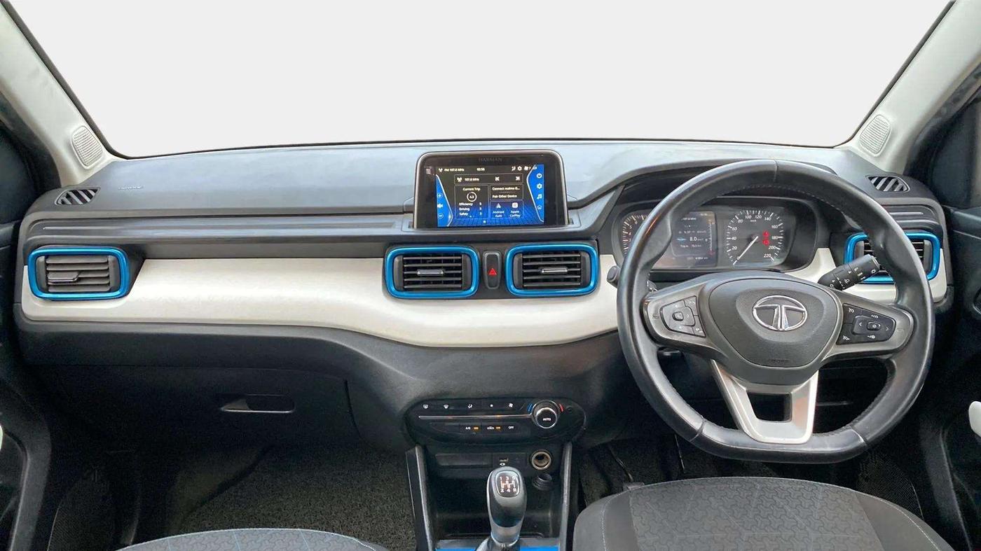 2023 Tata PUNCH CREATIVE  MT, Petrol, Manual, 41,867 km, Dashboard