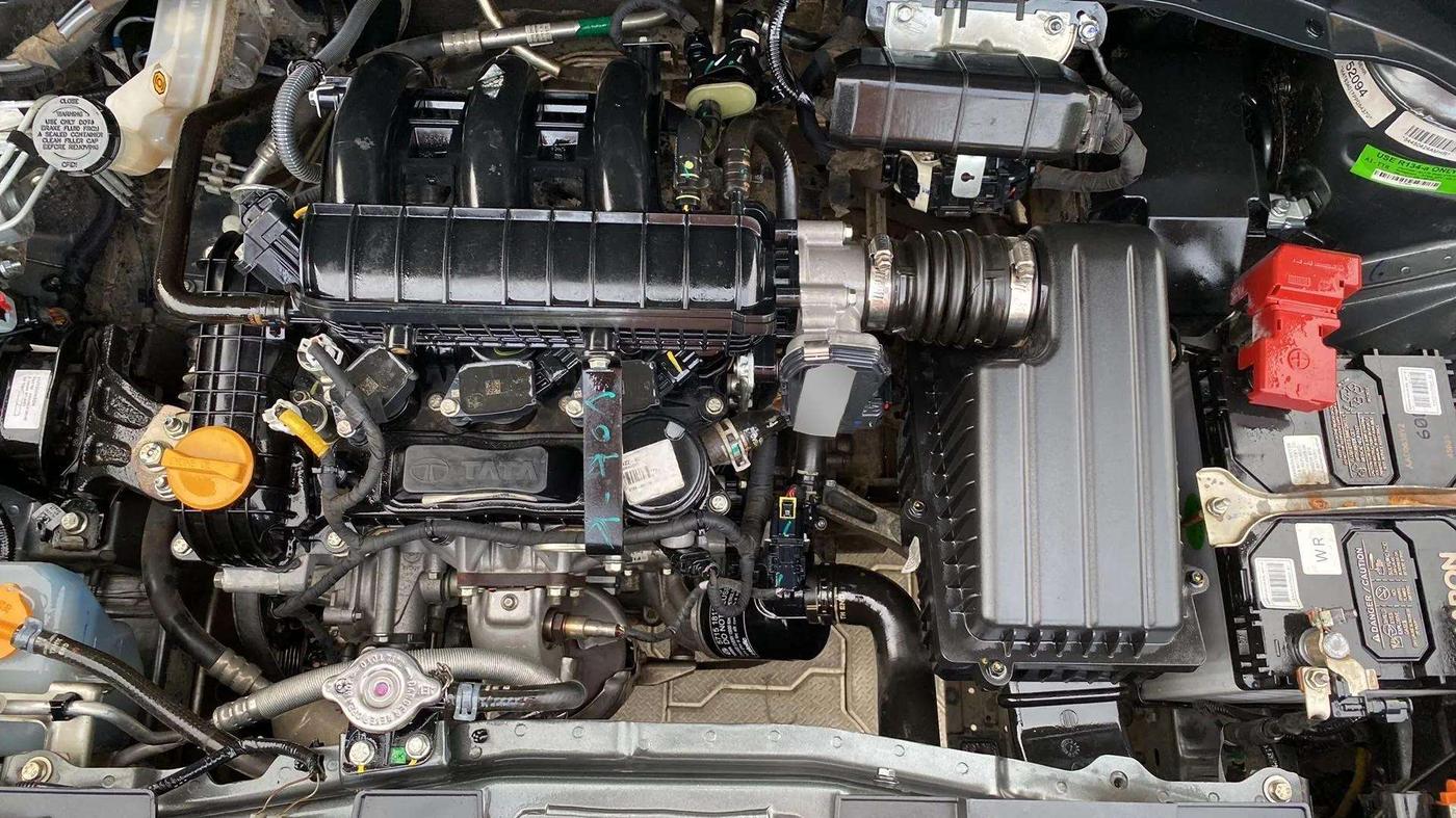 2023 Tata PUNCH CREATIVE  MT, Petrol, Manual, 41,867 km, Open Bonet