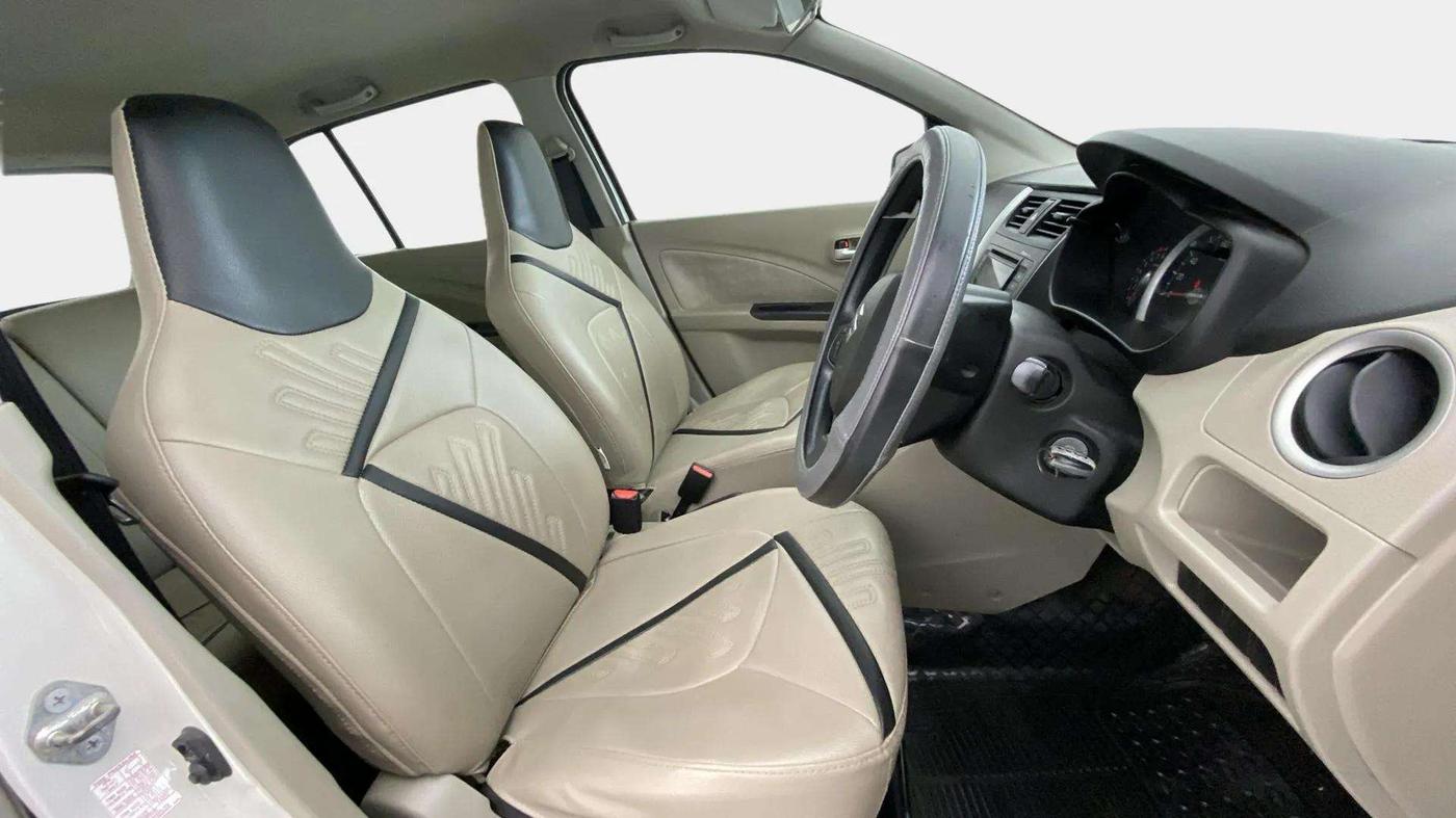 2016 Maruti Celerio ZXI, Petrol, Manual, 31,015 km, Right Side Front Door Cabin
