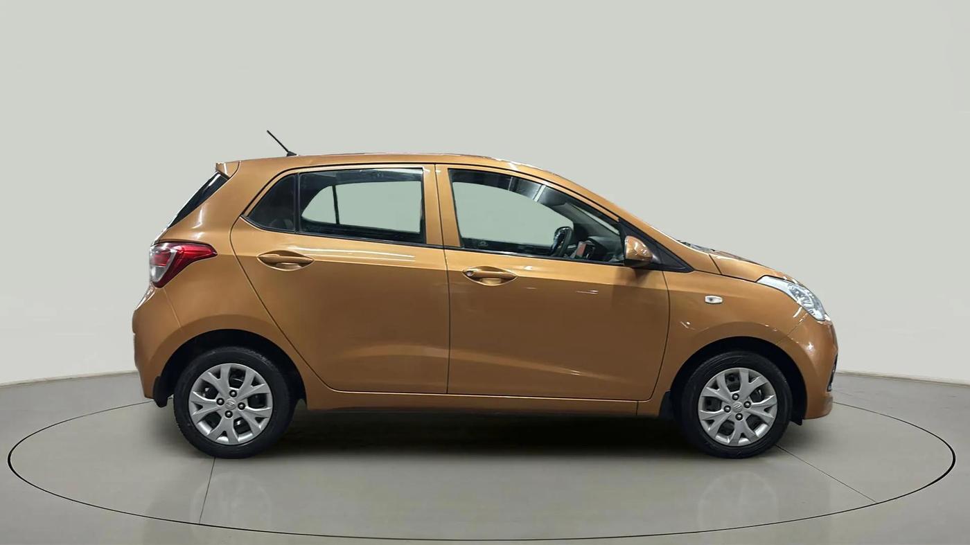2013 Hyundai Grand i10 MAGNA 1.2 KAPPA VTVT, Petrol, Manual, 53,617 km, Right Side View