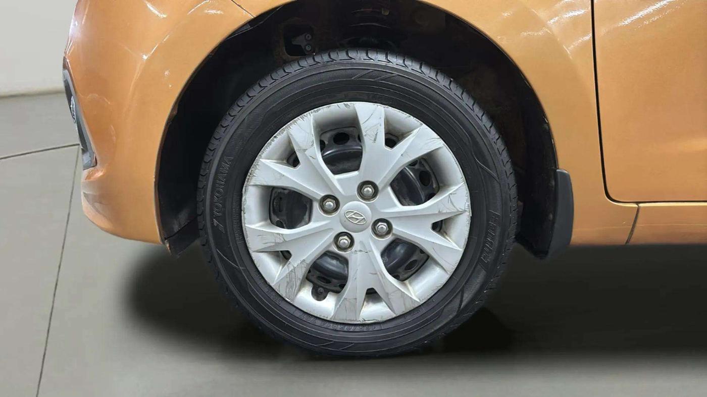 2013 Hyundai Grand i10 MAGNA 1.2 KAPPA VTVT, Petrol, Manual, 53,617 km, Left Front Wheel