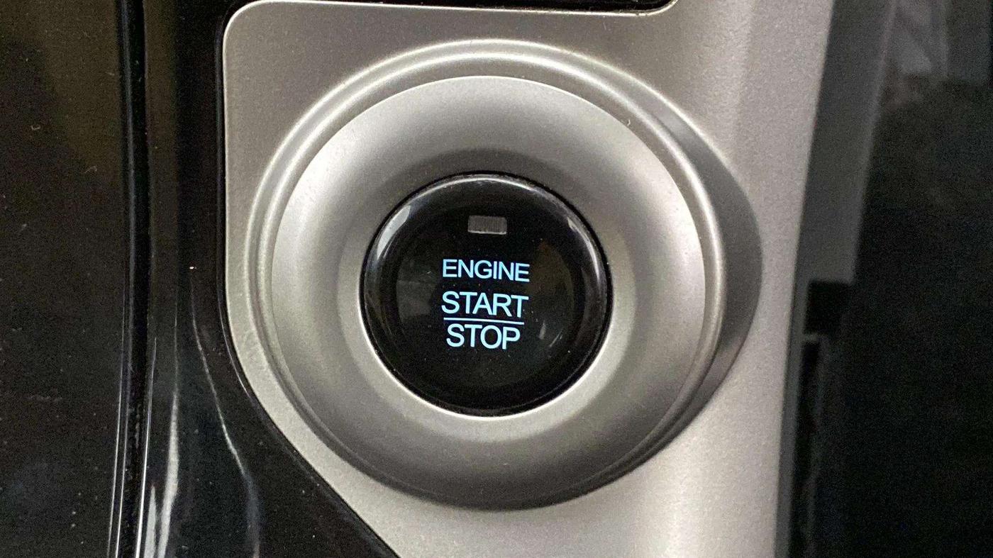 2019 Mahindra XUV500 W9 AT, Diesel, Automatic, 32,691 km, Keyless Start/ Stop Button