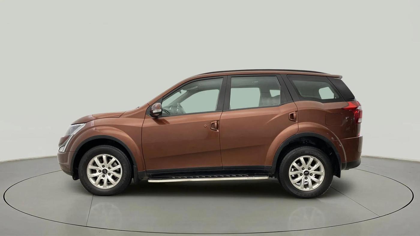 2019 Mahindra XUV500 W9 AT, Diesel, Automatic, 32,691 km, Left Side