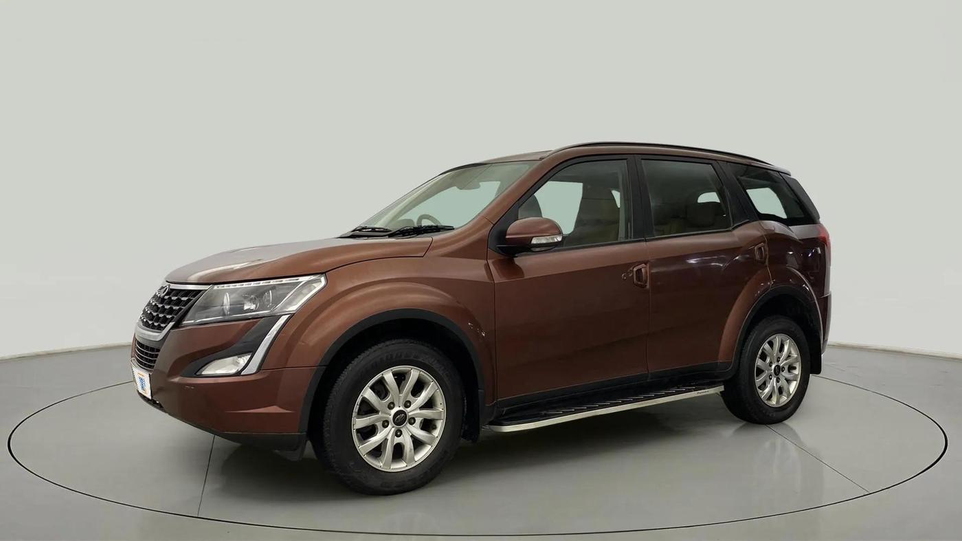2019 Mahindra XUV500 W9 AT, Diesel, Automatic, 32,691 km, Left Front Diagonal