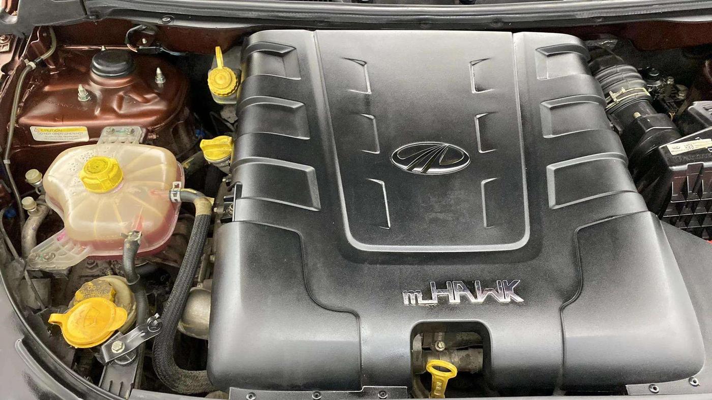 2019 Mahindra XUV500 W9 AT, Diesel, Automatic, 32,691 km, Engine View - Right