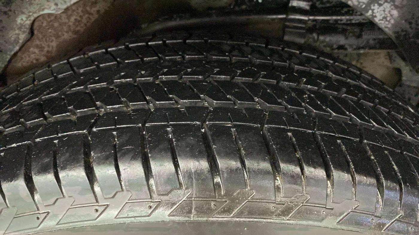 2019 Mahindra XUV500 W9 AT, Diesel, Automatic, 32,691 km, Left Rear Tyre Tread