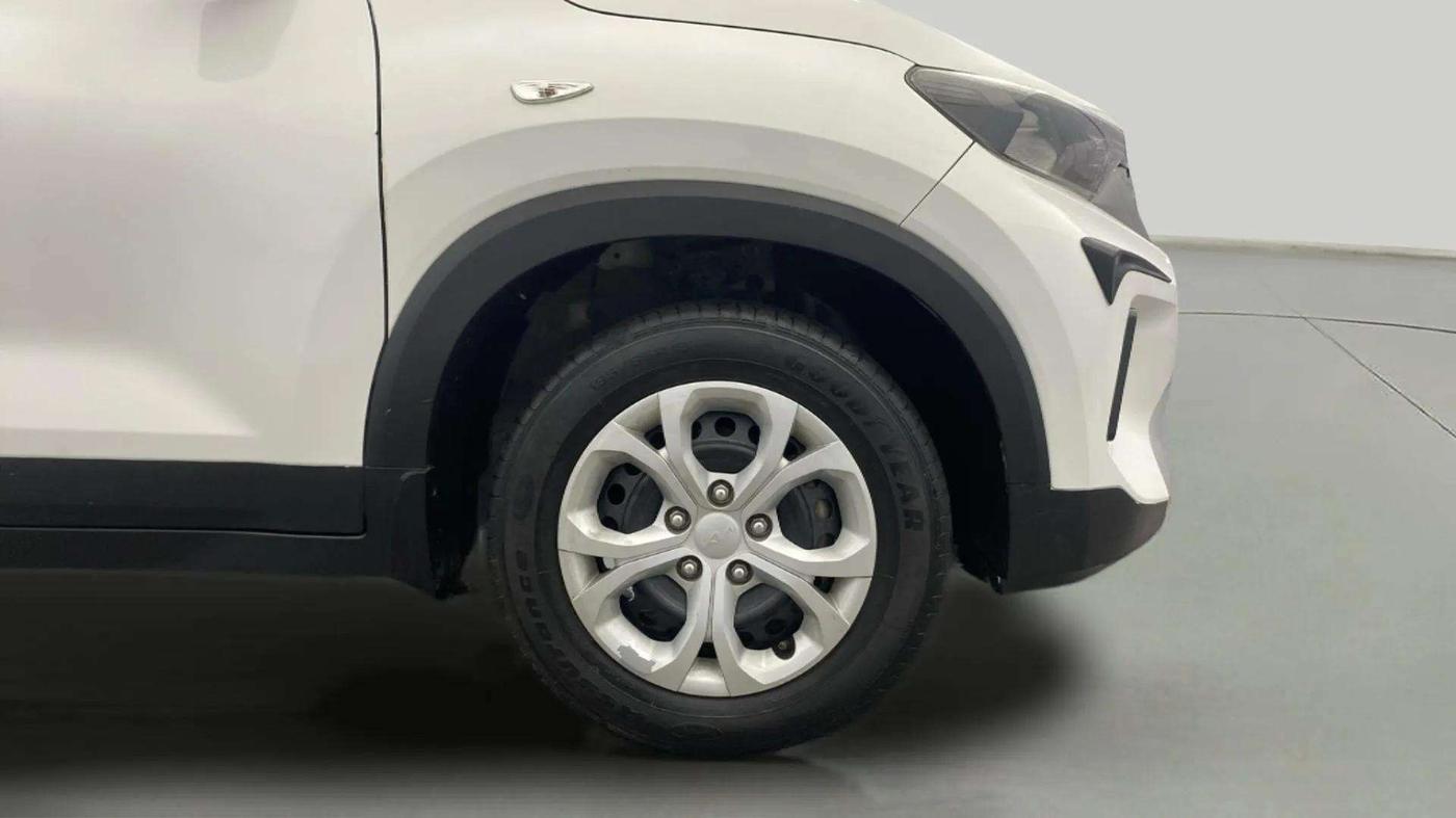 2022 KIA SONET HTE 1.5, Diesel, Manual, 48,062 km, Right Front Wheel