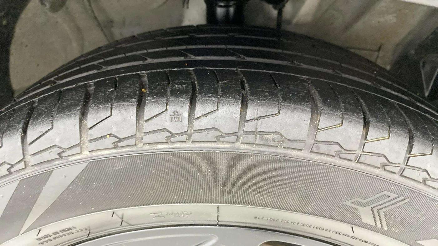 2023 Hyundai Creta SX 1.5 PETROL, Petrol, Manual, 24,954 km, Right Front Tyre Tread