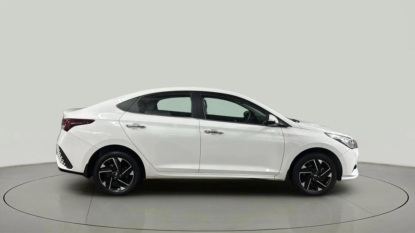 2021 Hyundai Verna SX (O) 1.0 TURBO DCT, Petrol, Automatic, 21,143 km, Right Side View