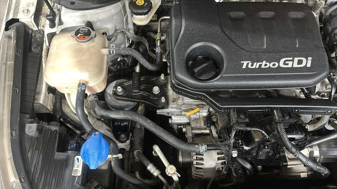 2021 Hyundai Verna SX (O) 1.0 TURBO DCT, Petrol, Automatic, 21,143 km, Engine View - Right
